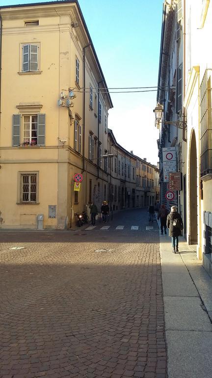 Residenza Teatro П'яченца Номер фото